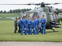 The Team begin the walk through, Tony taking up his own style!