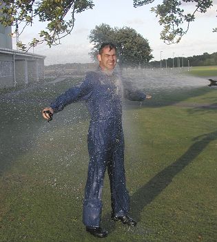 Bravo and congrats Nige!