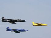 A sudden arrival that turned all heads, Delta Jets Gnat and two Hunter T Mk 7s.